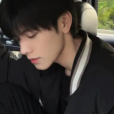 闻皎月